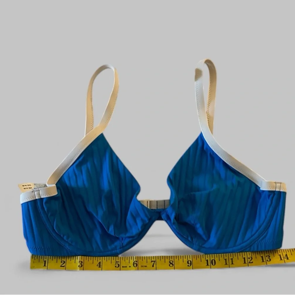 Aerie Blue and White Unlined Underwire Swimsuit Top